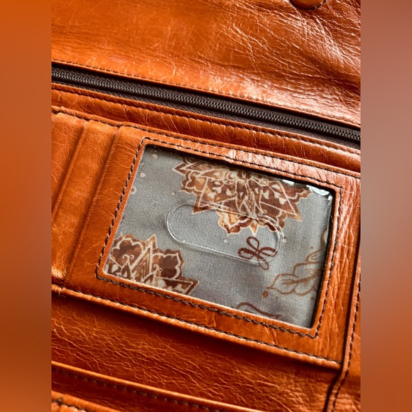 HOBO leather wallet burnt orange - Picture 5 of 13